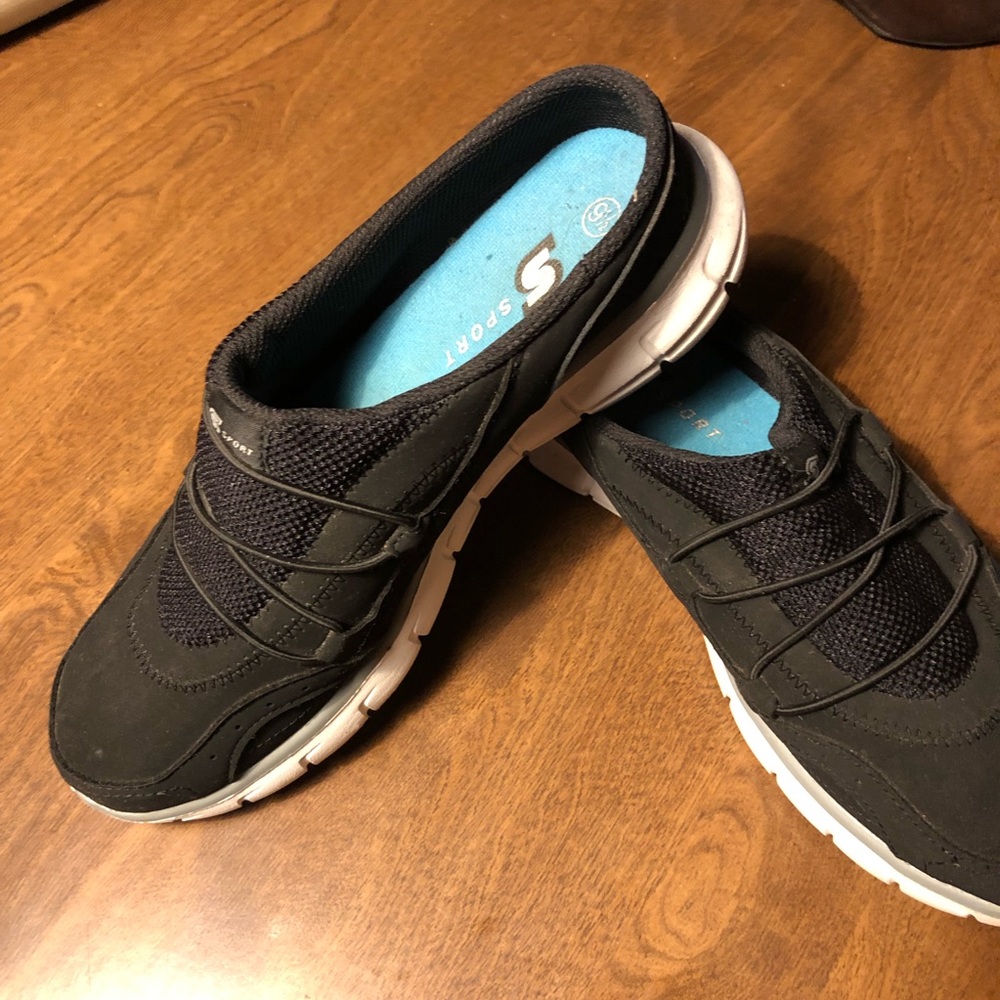 Slip on sneakers